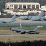 Воените бази заглавени во процеп