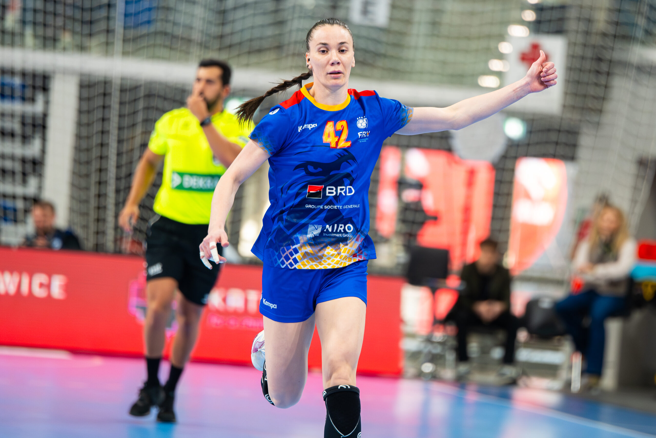 Данска и Норвешка со „шест од шест“, против Романија и Унгарија во битка за трофеј