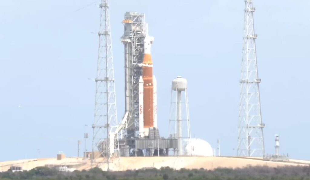 НАСА го лансираше „Артемис II“, првиот лет со екипаж на Месечината по повеќе од 50 години