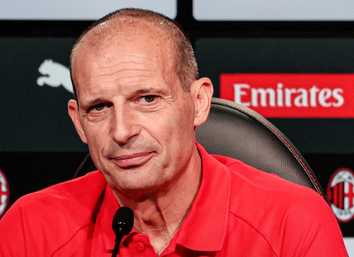 Милан доби одлични вести пред дербито против Елмас и Наполи