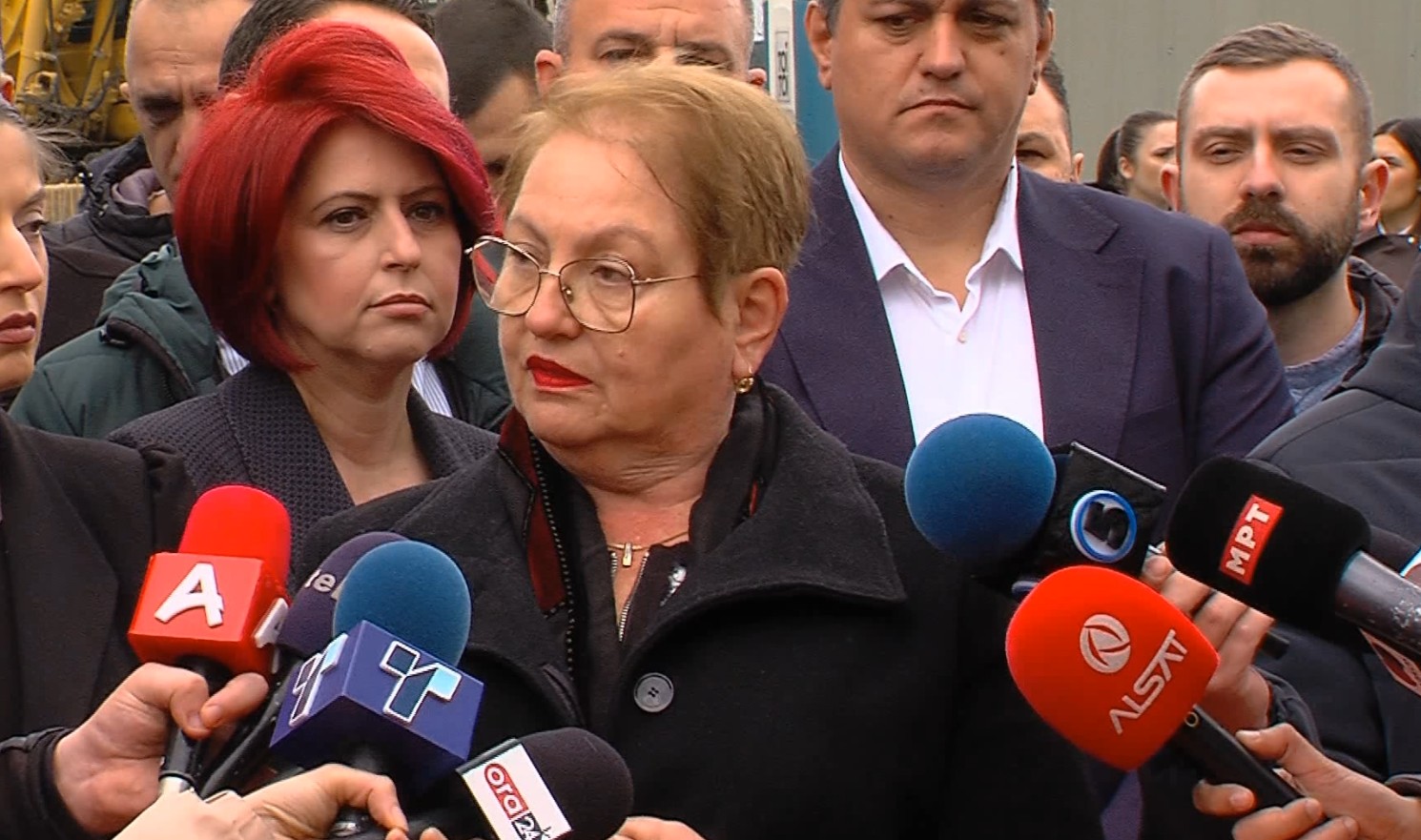 МОН најде приватен институт во обложувалница, со два душеци и две столчиња