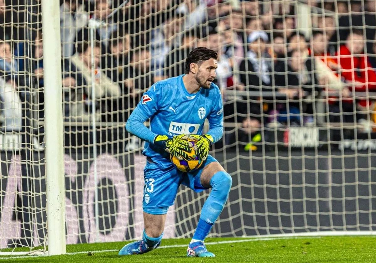 Месталја го слави Димитриевски: Столе со спектакуларна одбрана ја спаси Валенсија (ВИДЕО)