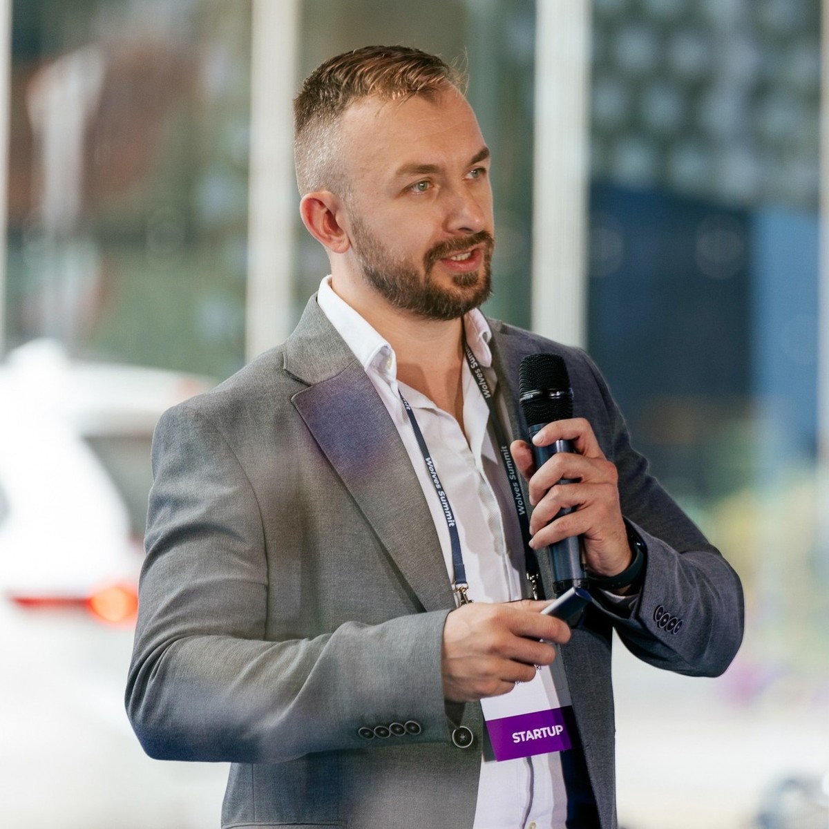 Македонецот кој гради инфраструктурата за паметните градови на Европа: Зоран Настески и проблемот кој секој европски град мора да го реши до август 2026