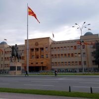 СДСМ поднесе закон за пратениците да немаат двојно државјанство