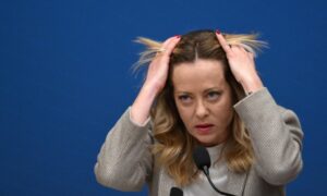 Мелони го брани папата: Нормално е да повикува на мир!