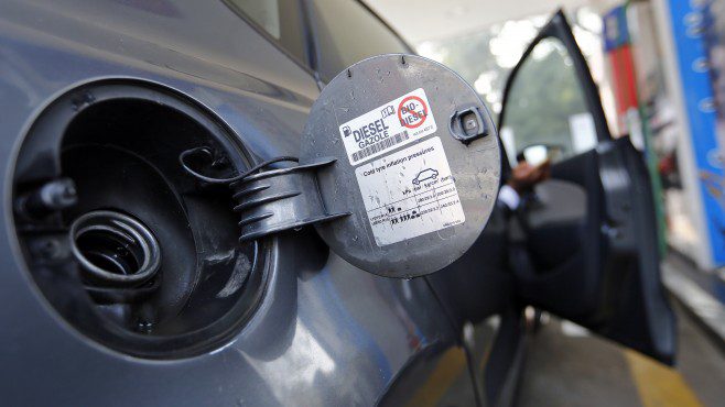 Дизелот и бензинот во март поскапеа повеќе во ЕУ отколку во Македонија