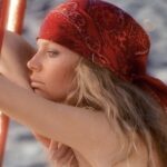 Дали Ким Бесинџер со неочекуваниот потег ги закопа воените секири со Алек Болдвин?