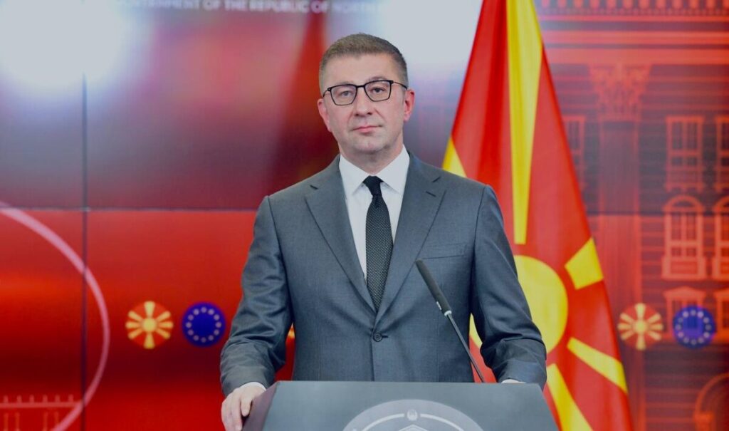 Мицкоски: Продолжува намалената стапка на ДДВ за горивата, се намалува акцизата и дополнителен попуст во договор со ОКТА