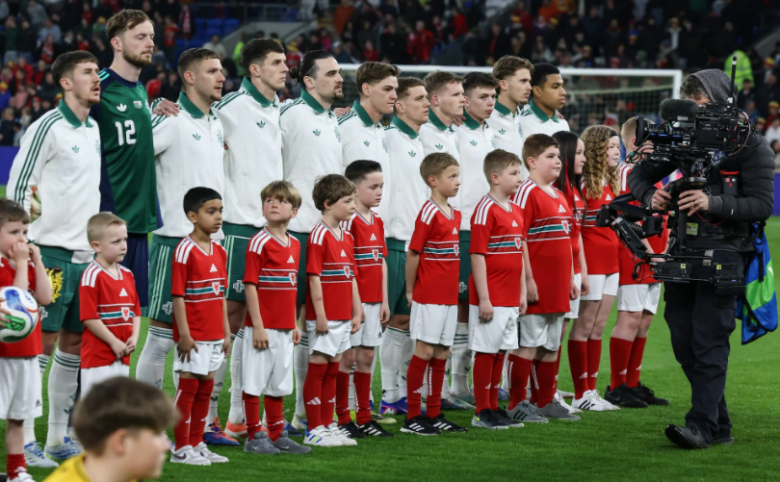 Велшаните ја исвиркаа британската химна