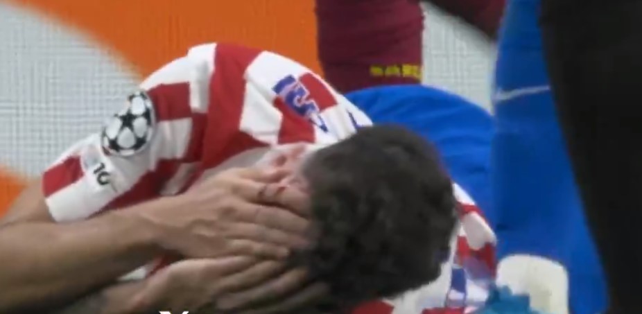 Голема битка се води во Мадрид: Сега крвареше и фудбалер на Атлетико! (ВИДЕО)