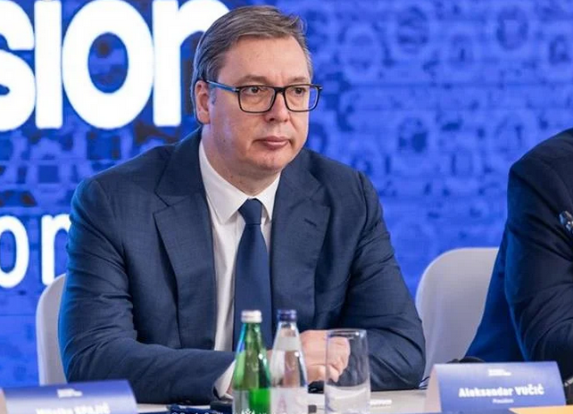 ВУЧИЌ ПО ПРОТЕСТОТ: Сите може да бидат мирни, државата си ја врши работата на одговорен начин, можни се избори до Видовден