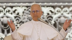 Папата ја смирува топката по конфликтот со Трамп