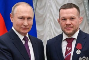 Путин го одликува Петар Јан со Орден за заслуги кон татковината, втор степен