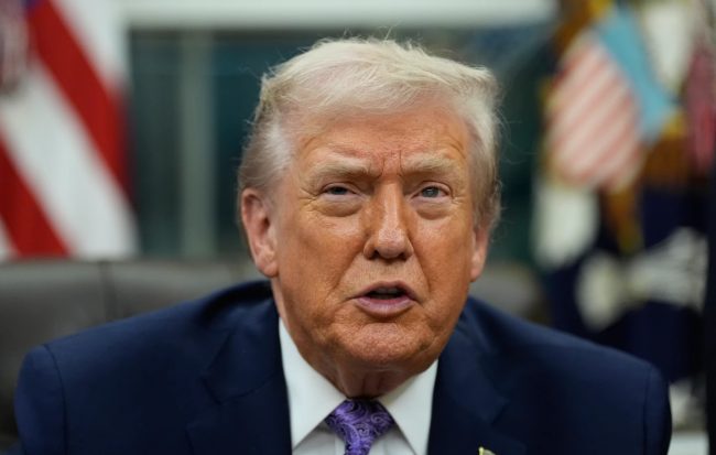 ТРАМП ПРИФАТИ ДВОНЕДЕЛНО ПРИМИРЈЕ СО ИРАН СО ПОСРЕДСТВО НА ПАКИСТАН, СЕ ОТВАРА ОРМУСКИОТ ТЕСНЕЦ