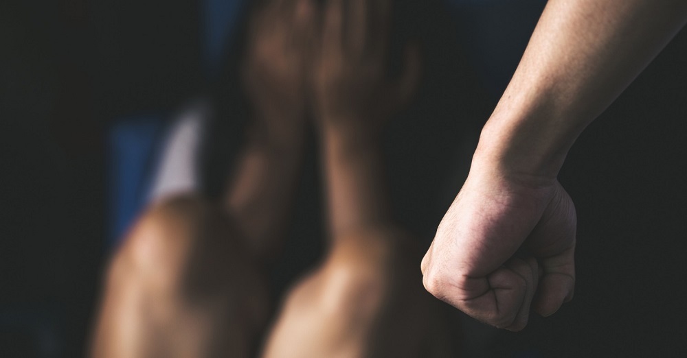 За едно деноноќие МВР регистрира шест пријави за семејно насилство, приведени се четири лица