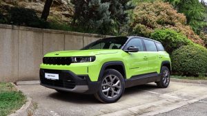 Новиот Џип Компас доаѓа со два вида хибриден погон и во целосно електрична изведба