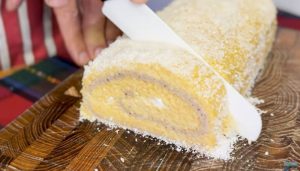 (ВИДЕО) Домашен рафаело ролат 