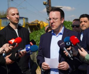 Николоски: Решение за транспортерите со ЕУ е на повидок