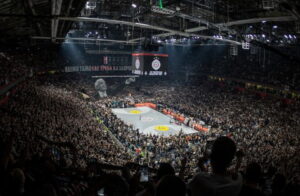 Евролигата удри на Ц.Звезда и Партизан: Ќе мораат без навивачи поради инцидентите!