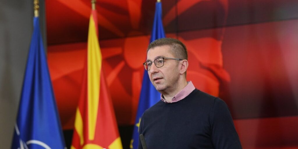 Мицкоски: Ако Груевски се појави во Македонија, органите на редот ќе го упатат на отслужување на затворска казна