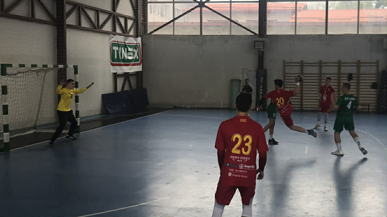 Македонија тргна со спектакуларни победи на Светското училишно првенство во ракомет