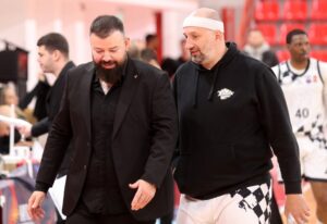 ТФТ како Давид против Голијат: Уриваме бариери на системот