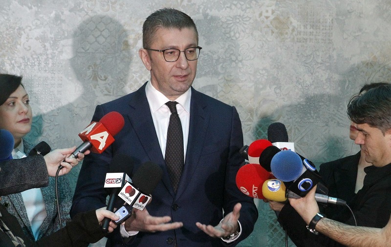 Мицкоски ја обвини ДУИ за протестот утре, најави решение за полагање правосуден испит на албански