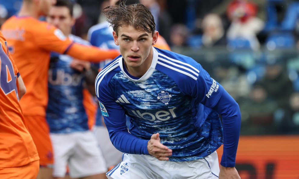 Перез го почна „ремонтот“ во Реал Мадрид – прво засилување е голем талент од Комо!