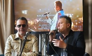 (ВИДЕО+ФОТО) НЕВИДЕНА ПРЕС КОНФЕРЕНЦИЈА НА ВЛАДО ГЕОРГИЕВ: Сериозно, интригантно и се’ заврши со песна!