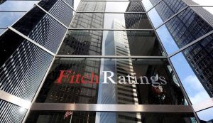 Fitch: Глобалниот суверен долг ќе надмине 100 трилиони долари во 2026 година
