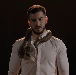 Млад пејач, голема емоција – „Стари мој” емотивна љубовна балада од Никола Милосковски