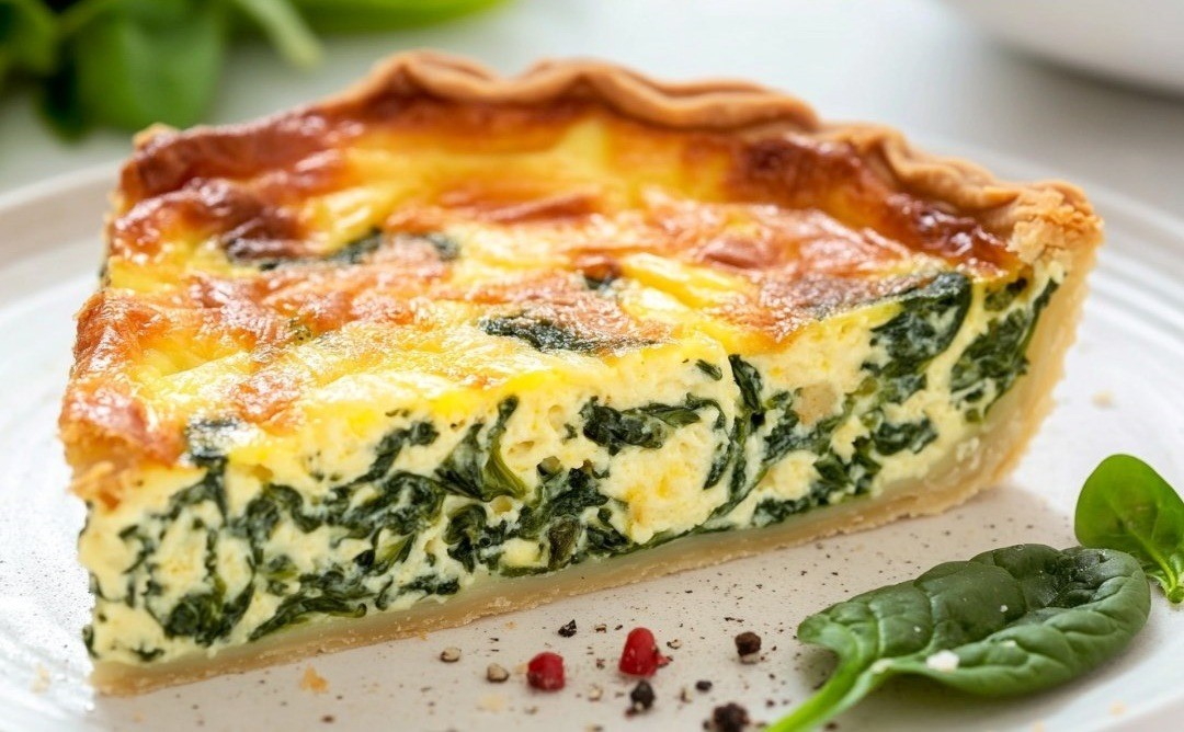 Кремаста пита со спанаќ – вкусен појадок или вечера за целото семејство