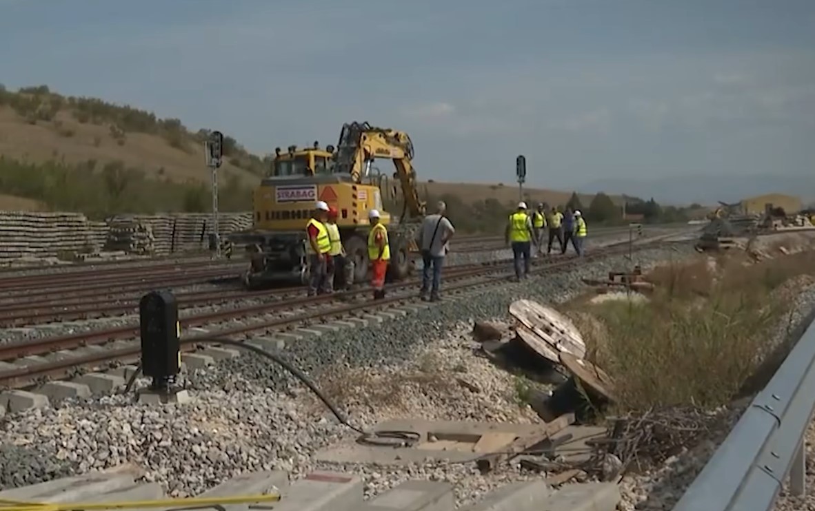 Објавен тендер за надзор на изградбата на третата фаза од пругата кон Бугарија