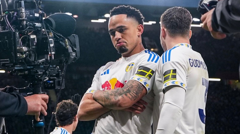 Лидс Јунајтед го шокираше Јунајтед, Ноа Окафор двоен стрелец (ВИДЕО)