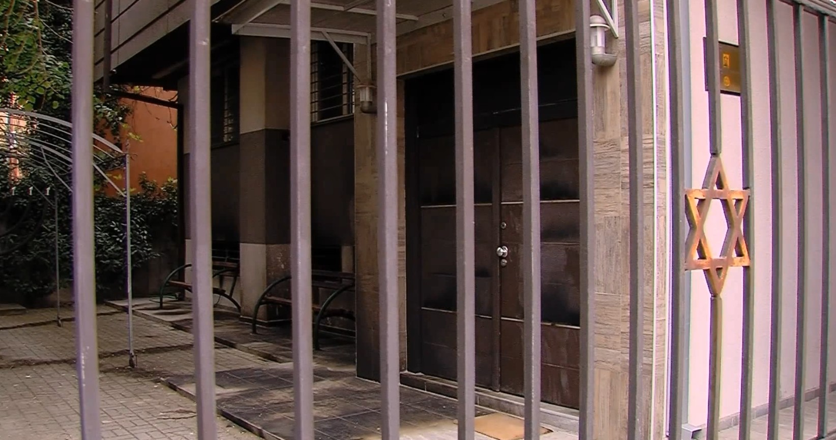 Инцидентот во синагогата е аларм за државата, службите треба да ги обезбедат сите витални објекти