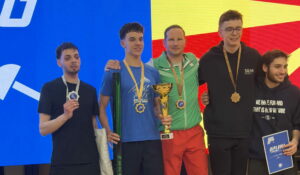 Златен медал за Бундалески на меѓународниот турнир во мечување во Осиек