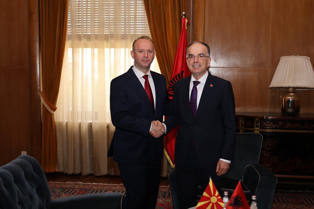 Гаши на Самит на албанската дијаспора во Тирана