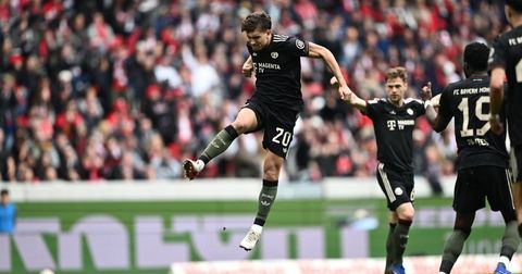 Чудесен пресврт на Баерн: До 82. минута губеа 0-2, а потоа... (ВИДЕО)