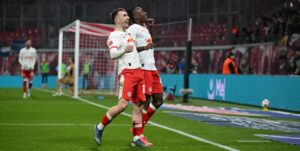 ЕКИПА 1Х2: Сингл и тикет на денот