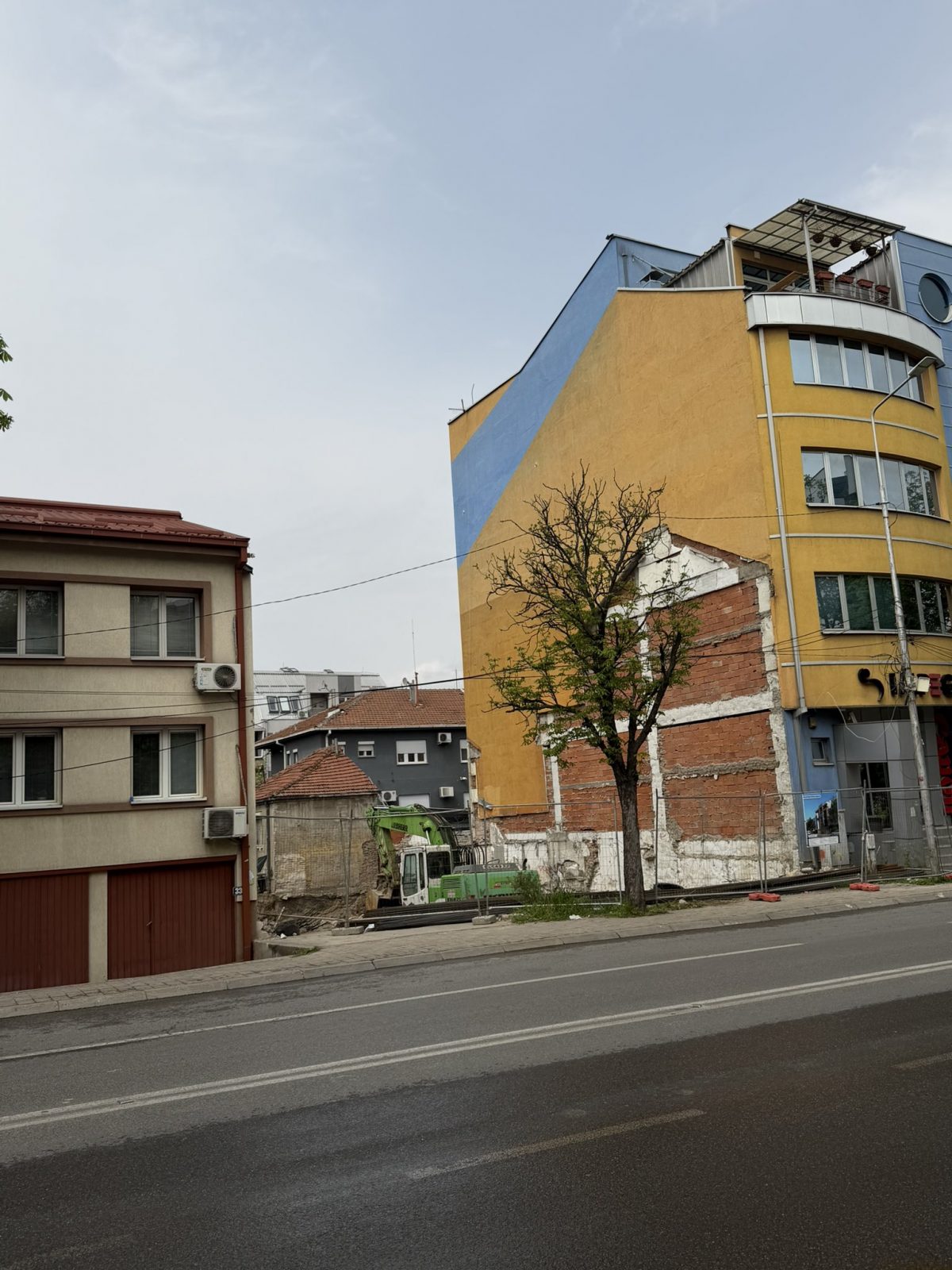 Изгледа во Скопје со зградите се игра тетрис