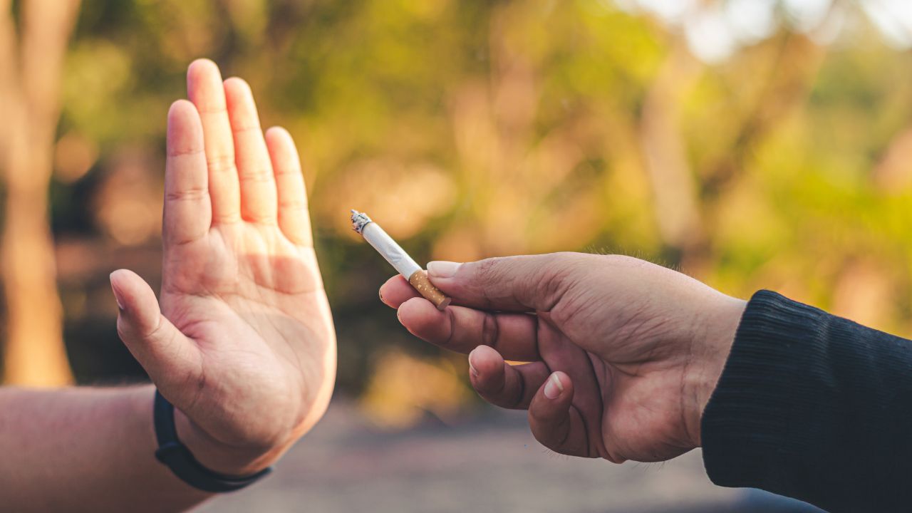 Како всушност влијаат ЦИГАРИТЕ на СТРЕСОТ?