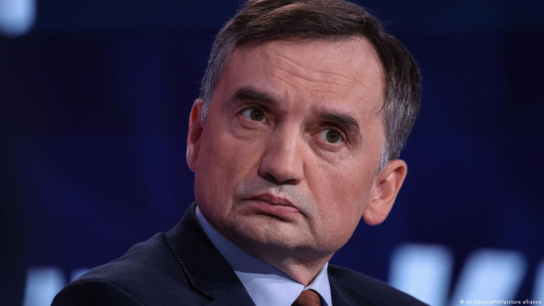 Маѓар најави испорака на Груевски и Зиобро