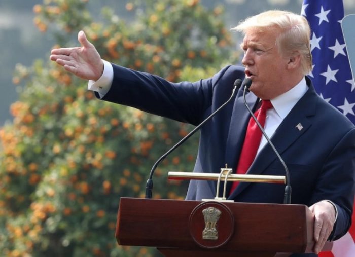 ТРАМП НЕ МОЖЕ ДА ГРАДИ: Изградбата на балска сала на срушеното источно крило ја запре окружниот судија Ричард Леон