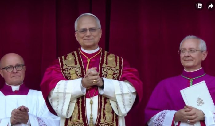 Папата Лав Четиринаесетти ги повика Анголците да ги надминат старите поделби