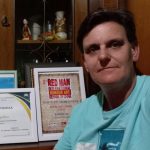 Битолската уметничка Кети Радевска доби награда од Кина за карикатура со Куќата на сонцето