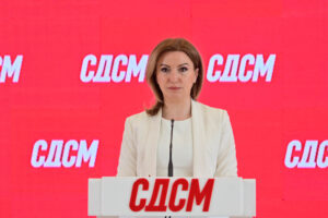 (ВИДЕО) Кузеска: Со празни фижидери најдобро знаат за бајките на Мицкоски за 3-та економија во Европа