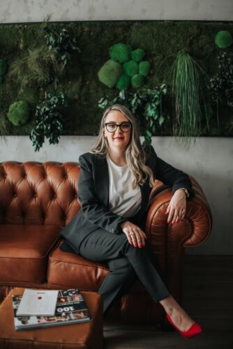 Ана Дукоска: Скромните жени, со својата ненаметлива добрина ми покажуваат што значи храброст