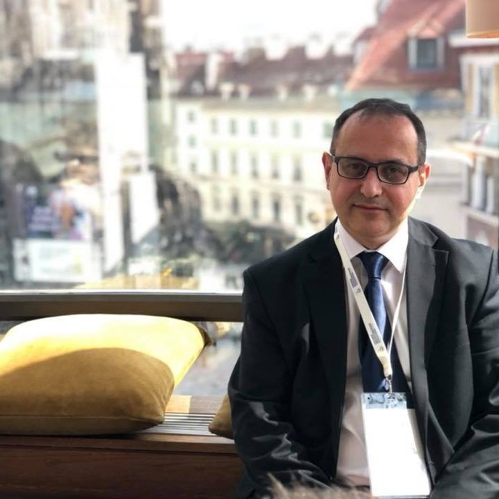 СЈО БЕШЕ ИЗБРАНА СО ГОЛЕМИ ОЧЕКУВАЊА И НАДЕЖ, НАМЕСТО ТОА, ДОБИВМЕ МОНСТРУМ КОЈ ЗАБРАДИ ВО КРИМИНАЛ И КОРУПЦИЈА: Дескоски жестоко за СЈО