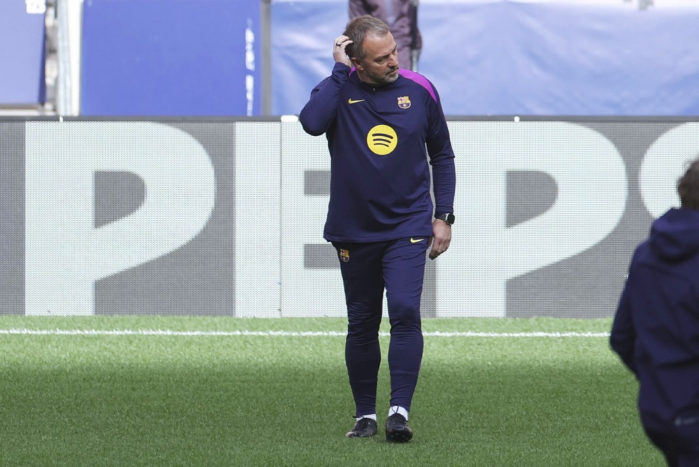 Барса се жали до УЕФА: Флик збесна поради должината на тревата на стадионот на Атлетико!