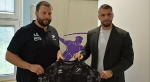 Легендарниот Стоилов промовиран во Бутел: Ќе посветиме повеќе внимание на македонските млади играчи